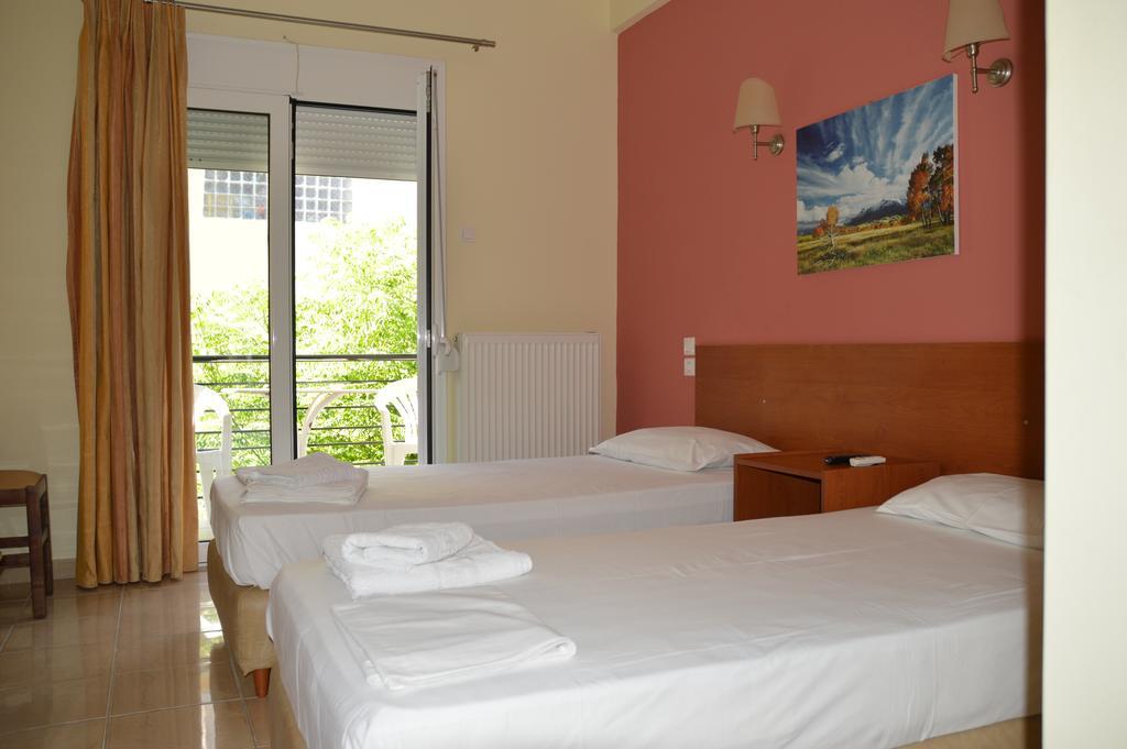 Marvi Hotel Kamena Vourla Chambre photo