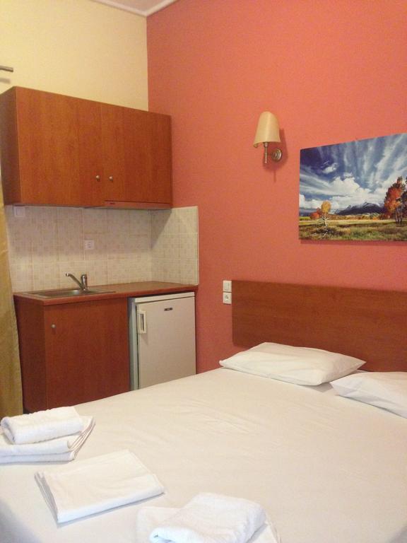 Marvi Hotel Kamena Vourla Chambre photo